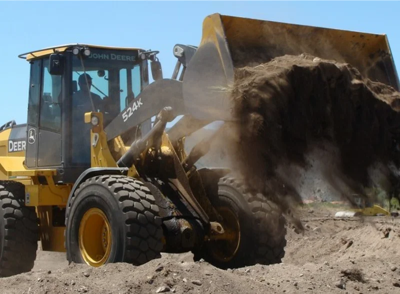Cargadora frontal John Deere 524K 1