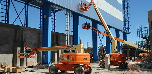 plataformas-para-trabajo-en-alturaplumas-telescopicas-diesel